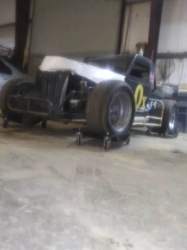 Iron King Auto Salvage - photo 2