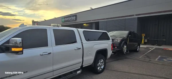Valenzuela's Towing Services, LLC - photo 3
