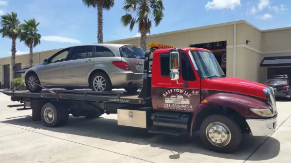 EASY TOW LLC - photo 2