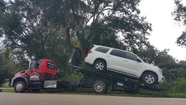 EASY TOW LLC - photo 3