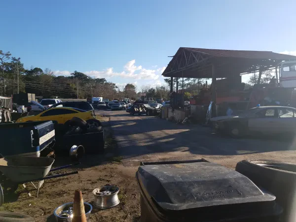 Van Horn's Auto Salvage - photo 3