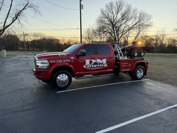 D & M Towing - photo 3
