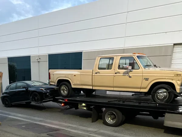 R & J Towing - photo 2