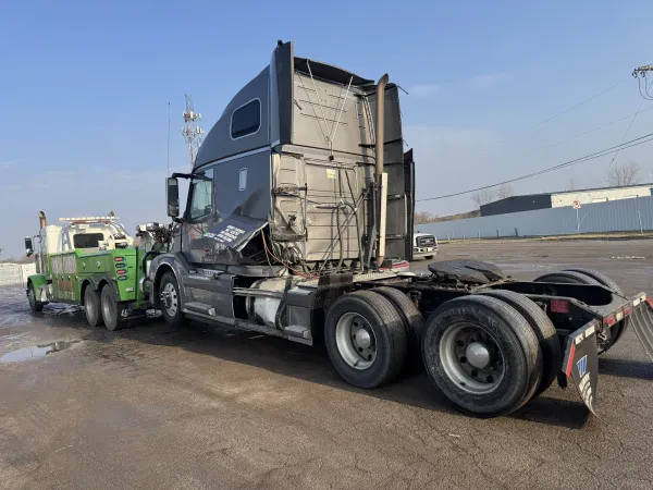 Comrade Carriers Towing & Recovery - photo 4