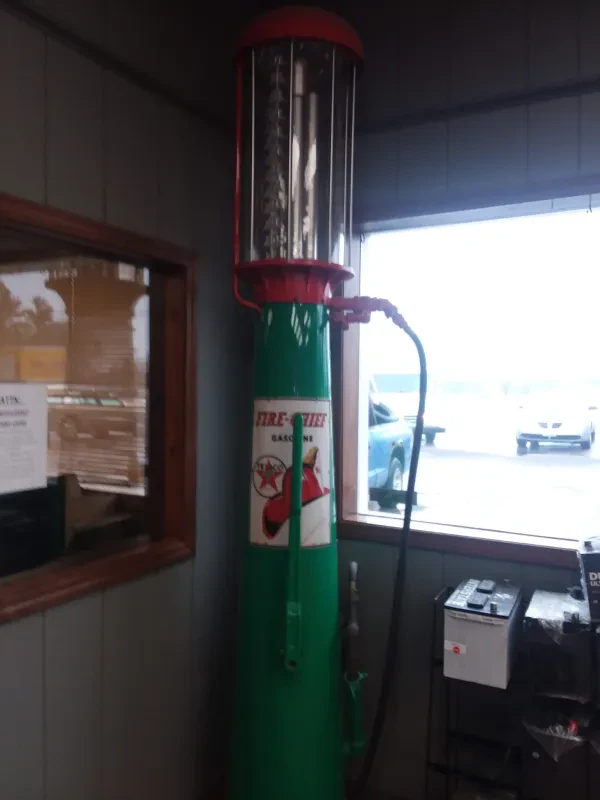 Weller Auto Parts - photo 2