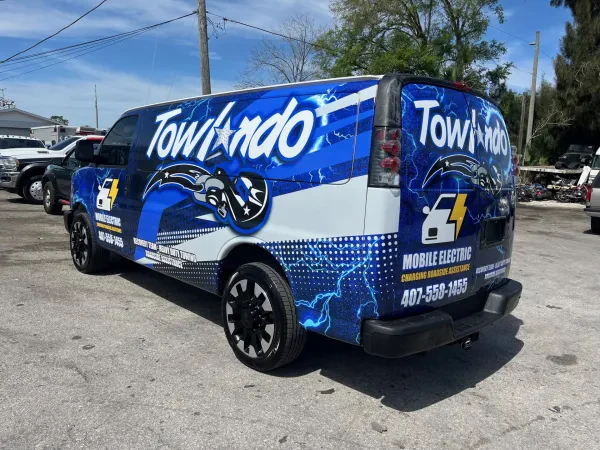 Towlando Towing & Recovery - photo 4