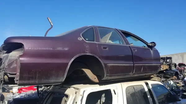 International Auto Wrecking - photo 2