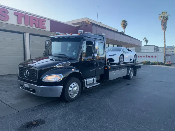 Calderon Tow and Auto - photo 3