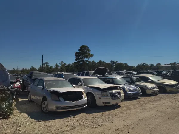 Huntsville Auto and Truck Salvage - photo 3
