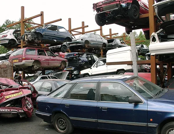 Kelly's Auto Salvage & Wrecker Service - photo 4