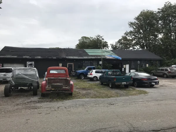 Gold's Auto Recycling - photo 2