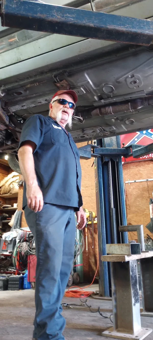Mahan's Auto Salvage - photo 2
