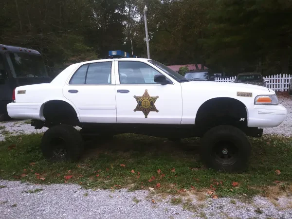 Mahan's Auto Salvage - photo 4