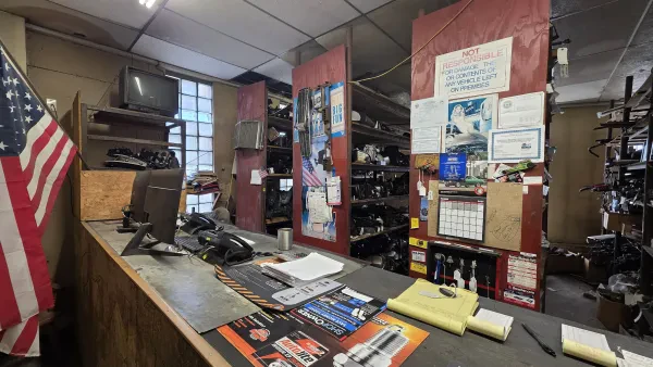 Miki's Auto Inc - photo 2