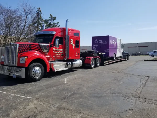 Boulevard & Trumbull Towing - photo 2