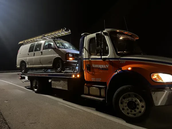 Suburban Towing - photo 2