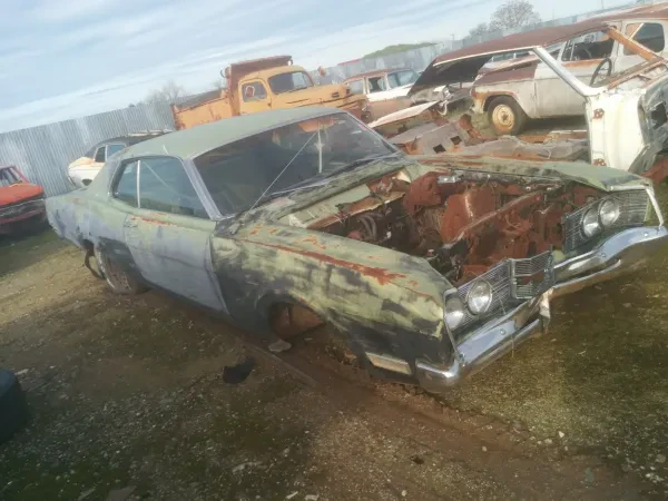 Hess Brothers Auto Dismantling - photo 2