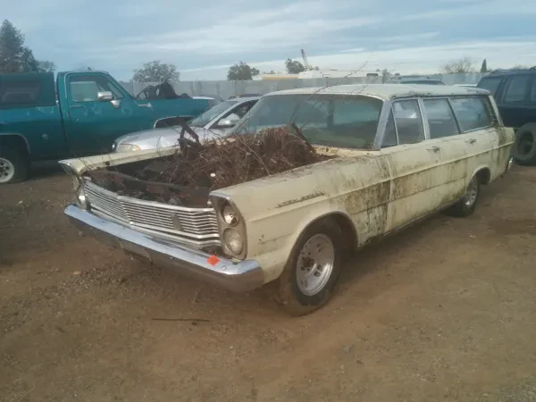 Hess Brothers Auto Dismantling - photo 3