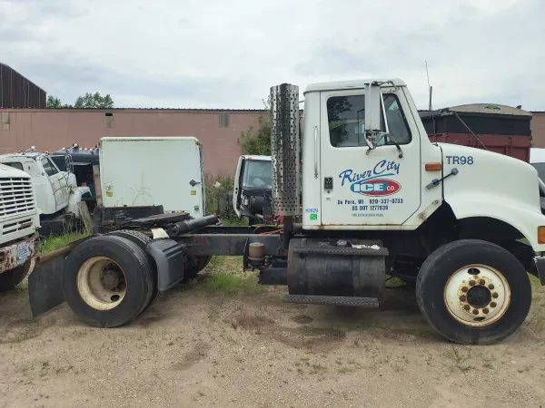 Valley Truck Salvage - photo 4