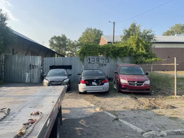 A R We Buy Junk Cars Removal.With Or Without Title - photo 3
