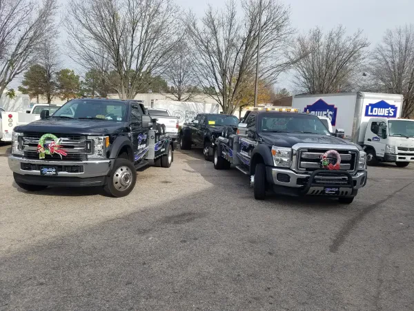 Bobbys Towing & Recovery - photo 3