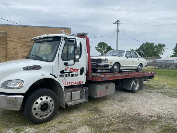 1st Class Wrecker Service LLC - photo 2