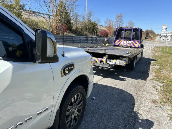 JADE LIGHT & HEAVY DUTY TOWING AND RECOVERY LLC. - photo 2