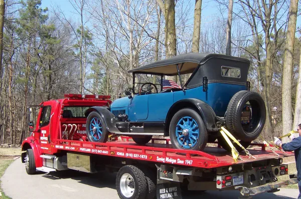 Reed & Hoppes Towing Inc. - photo 3