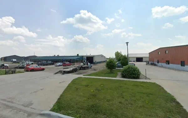 Bud's Service Center and 24 Hour Towing - photo 3