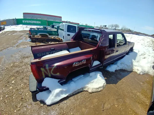 Dakota Wrecking & Salvage - photo 2