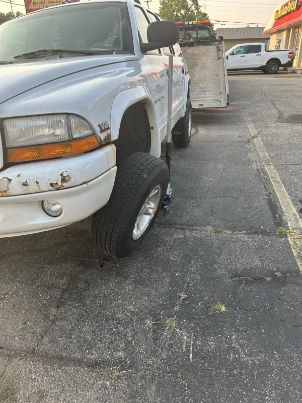 Happy's Towing - photo 2