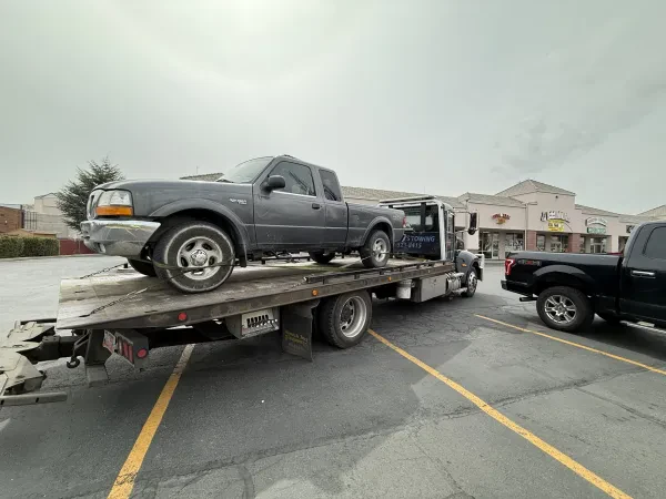 Pendleton's Towing & Recovery - photo 2