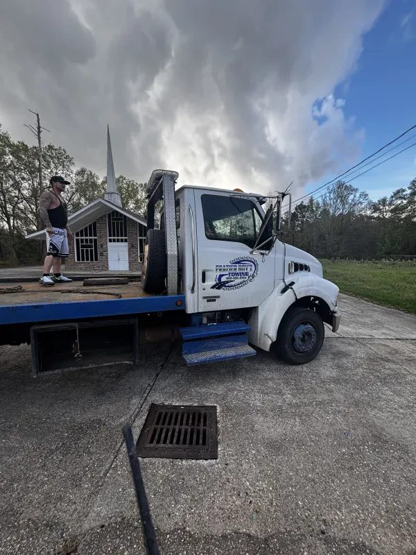 Frazier Boy’z Towing LLC - photo 2