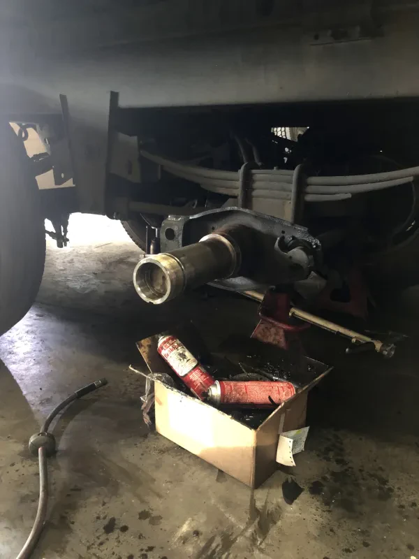 Mobile Semi Truck Repair Road Service - photo 3