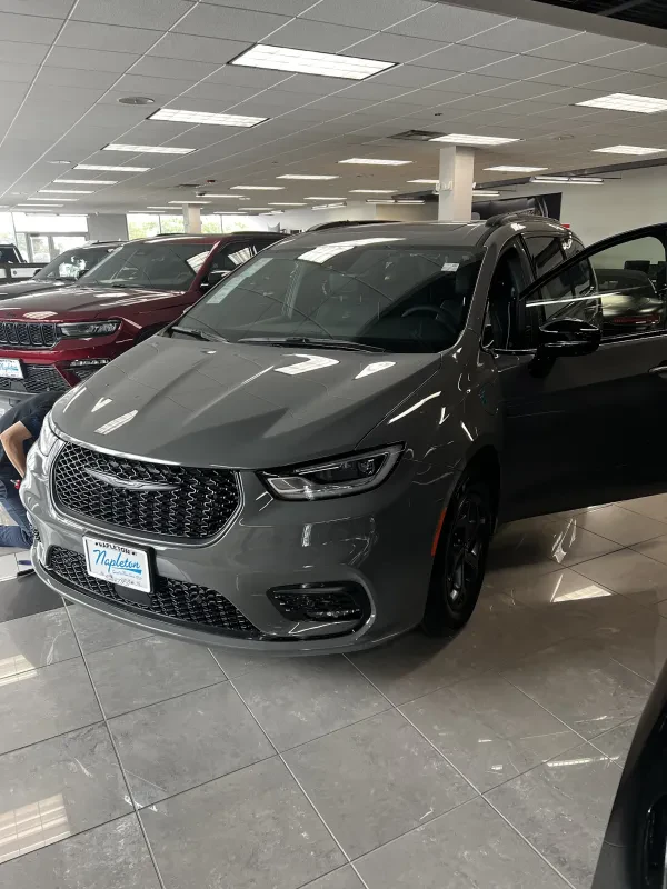 Napleton's Arlington Heights Chrysler Dodge Jeep Ram - photo 2