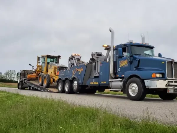 Doug's Towing and Truck Repair - photo 3