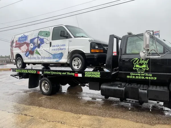 Wicked Recovery And Towing Service - photo 2
