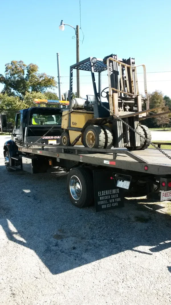 Electric City Towing & Recovery - photo 3
