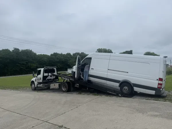 Andy's Towing - photo 3