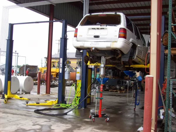 Acme Auto Parts Inc - photo 2