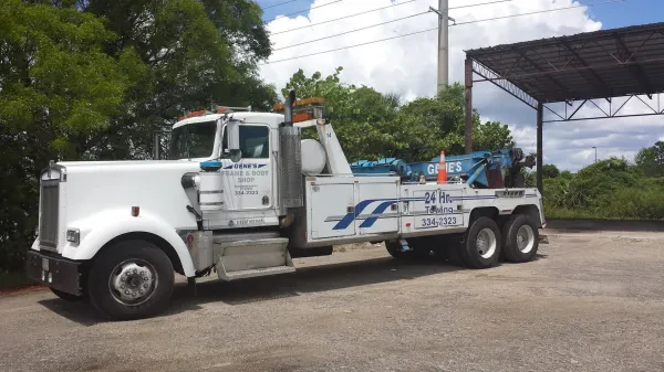 Gene's Auto Frame & Towing - photo 2
