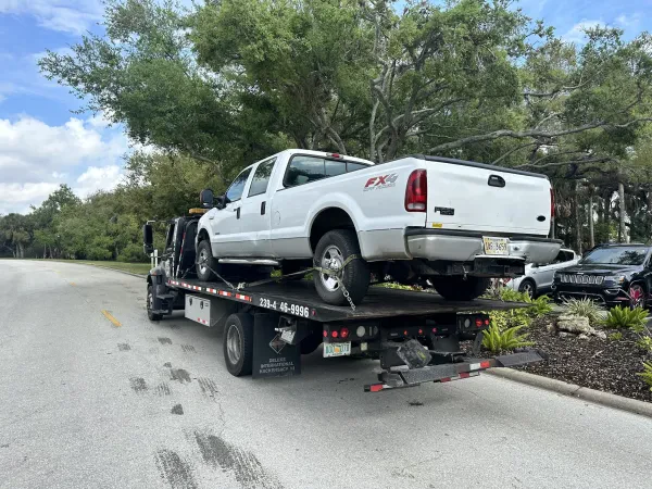 You Call We Tow - photo 4