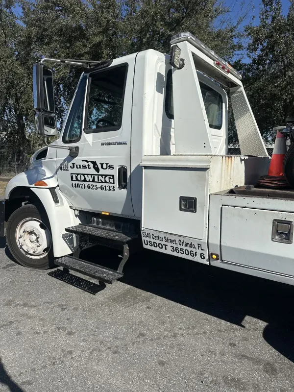 Just Us Towing - photo 4