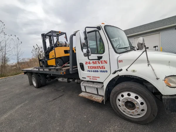 24-SEVEN TOWING - photo 4