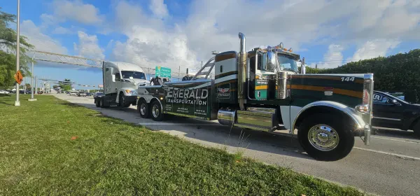 Emerald Towing - photo 3