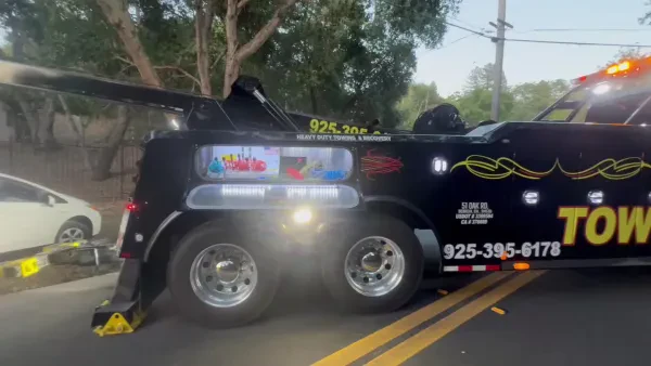 AT Towing - photo 2