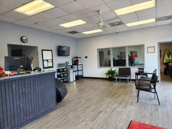 David's Towing and Tire - photo 2