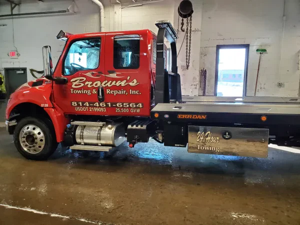 Brown's Towing and Repair Erie - photo 3