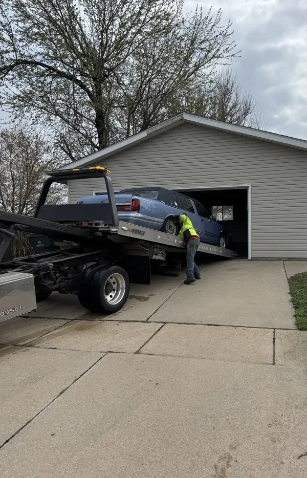 HOOKER TOWING - photo 2
