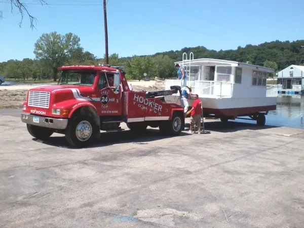 HOOKER TOWING - photo 3